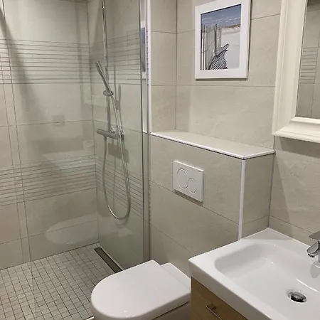 - Superbe 3 - Proche & Centre - Wifi Apartment
